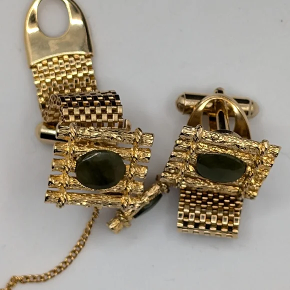 Vintage cufflinks and tie tack set - Picture 2 of 3